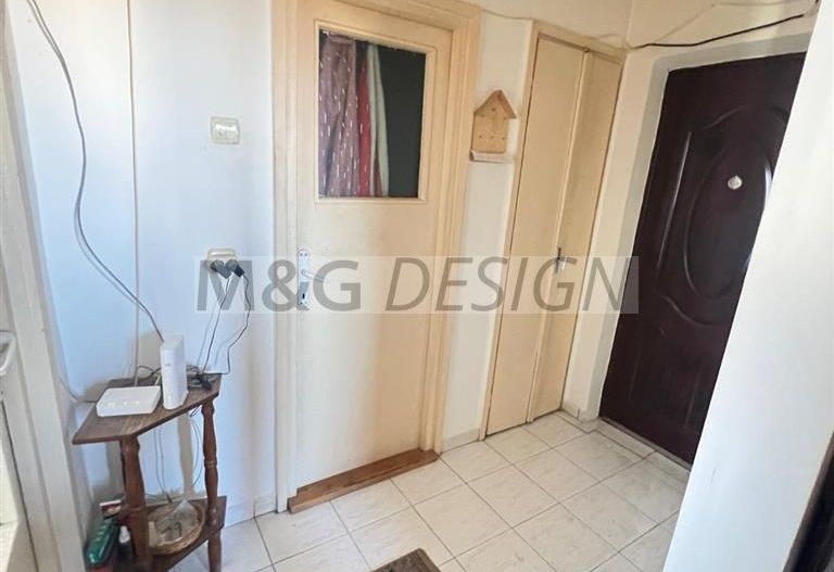 3 camere decomandat etaj 4/10 Dambovita centrala proprie - Poză 11