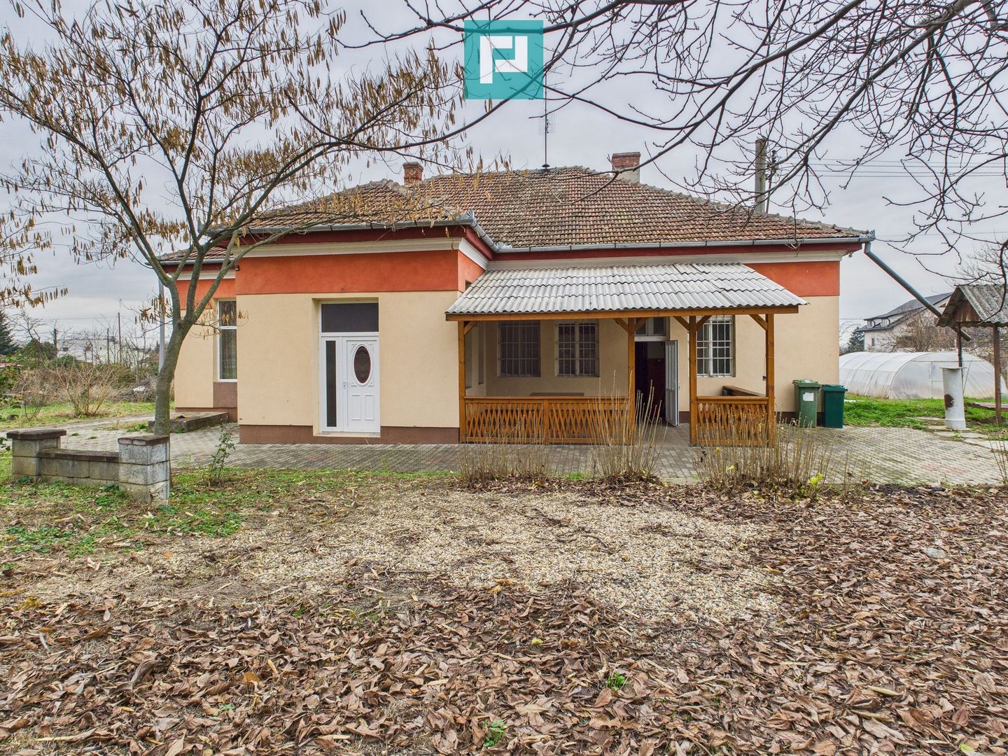 CONAC IMPRESIONANT ÎN GHIOROC - Poză 18