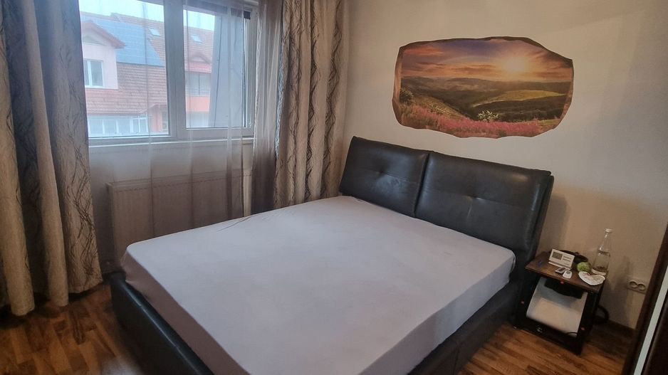Apartament 2 camere, in Vila. Curte. Centrala. Parcare. Aparatorii Patriei. - Poză 4