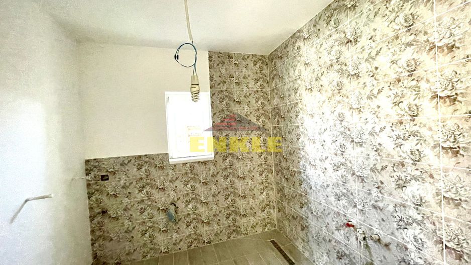 De vanzare casa+anexa, zona Savenilor - Poză 2