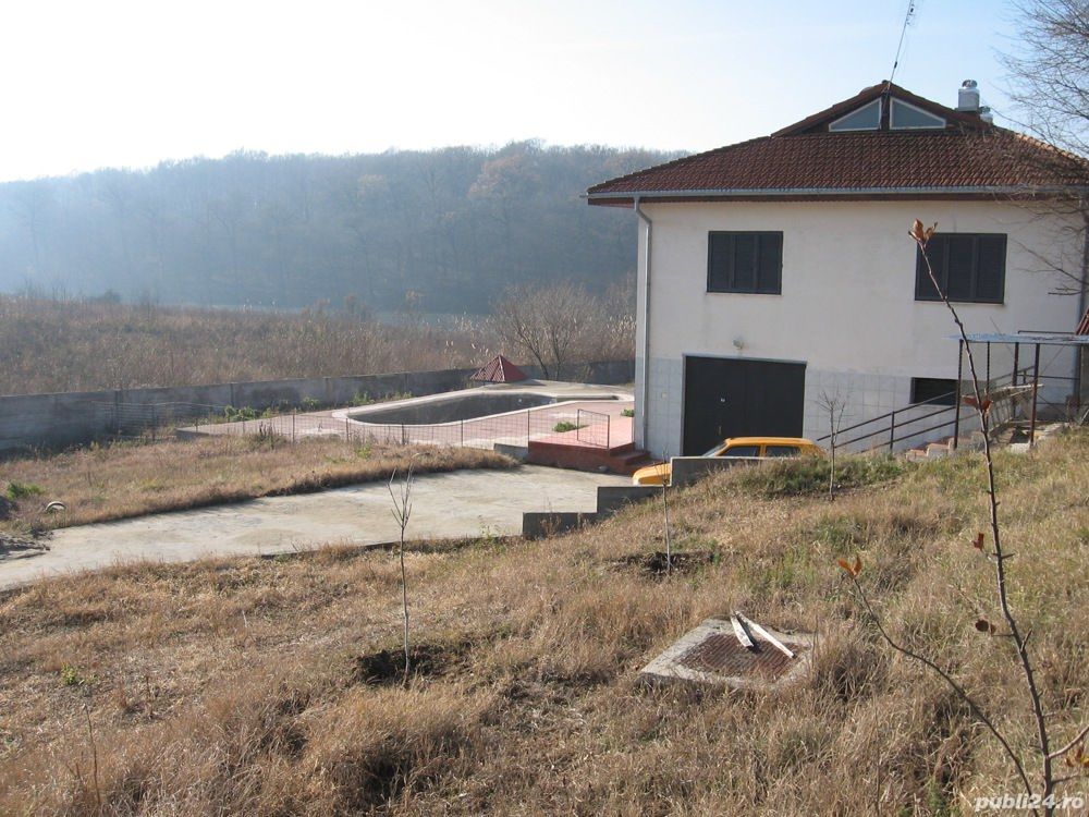 Vand Vila si teren cu deschidere la lac (5128mp) - Poză 2