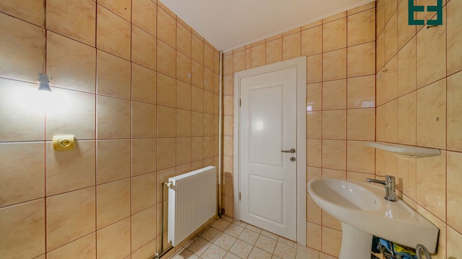 Apartament la casă în cartierul Tabacovici Aradul Nou - Poză 16