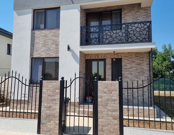 Casa 4 camere Berceni- Ilfov - Poză 1