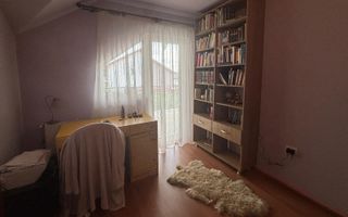 Vilă spațioasă cu garaj, curte de 600 mp  Sânnicoara - Poză 12