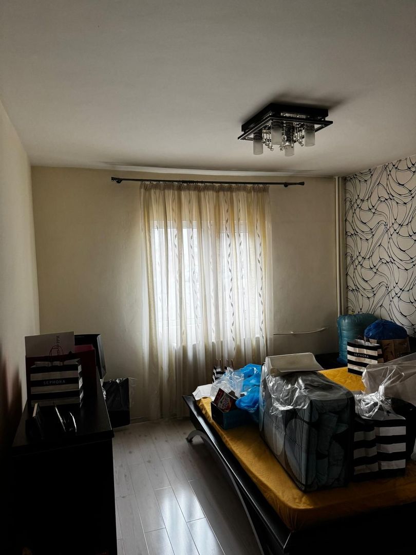 Apartament cu 3 camere , str. Bozieni - Poză 17