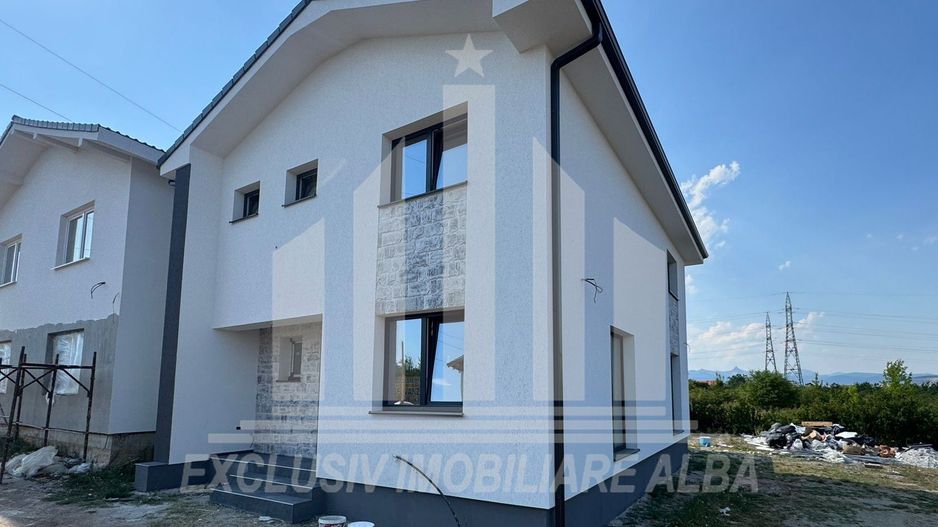 Casa individuala de vanzare, Alba-Micesti - Poză 1