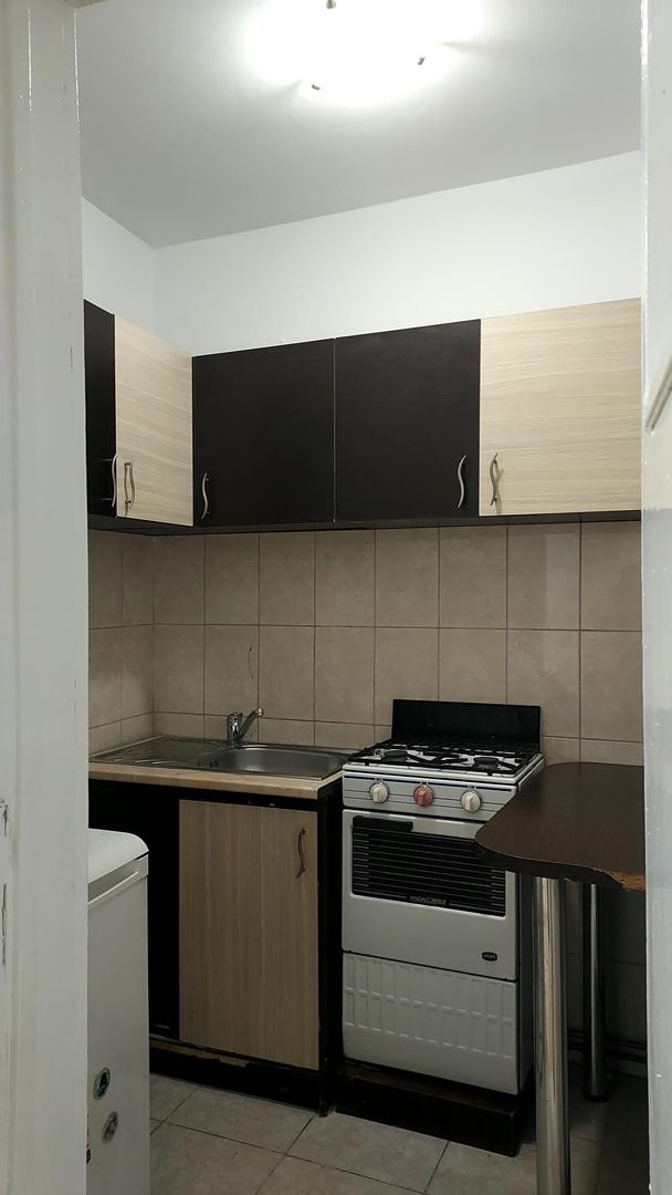Calea Buziasului | Etaj 1 | Mobilat si utilat | Bucatarie inchisa - Poză 6