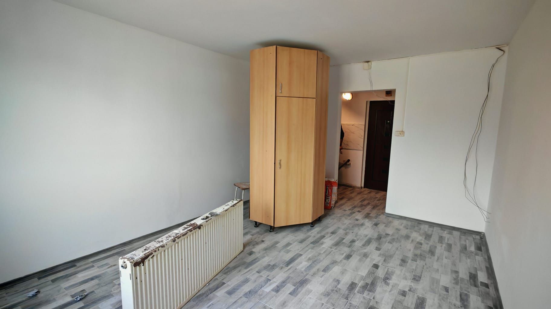 Garsoniera 22 mp,transformata din camera de camin,recent renovata. - Poză 2