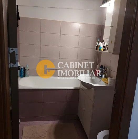 Rond 28/Alexandru - Bloc dupa 1980 - 2 Camere Decomandat - Poză 4