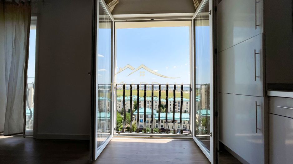 Apartament cu 3 camere // Complex Cosmopolis - Poză 2