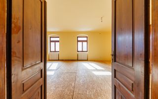Cladire Istorica - Zona Baile Neptun - Comision 0% - Poză 8