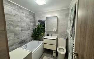 Apartament 1 camera, semidecomandat, 37 mp, etaj 1, zona ultracentrala Iasi, disponibil imediat - Poză 4