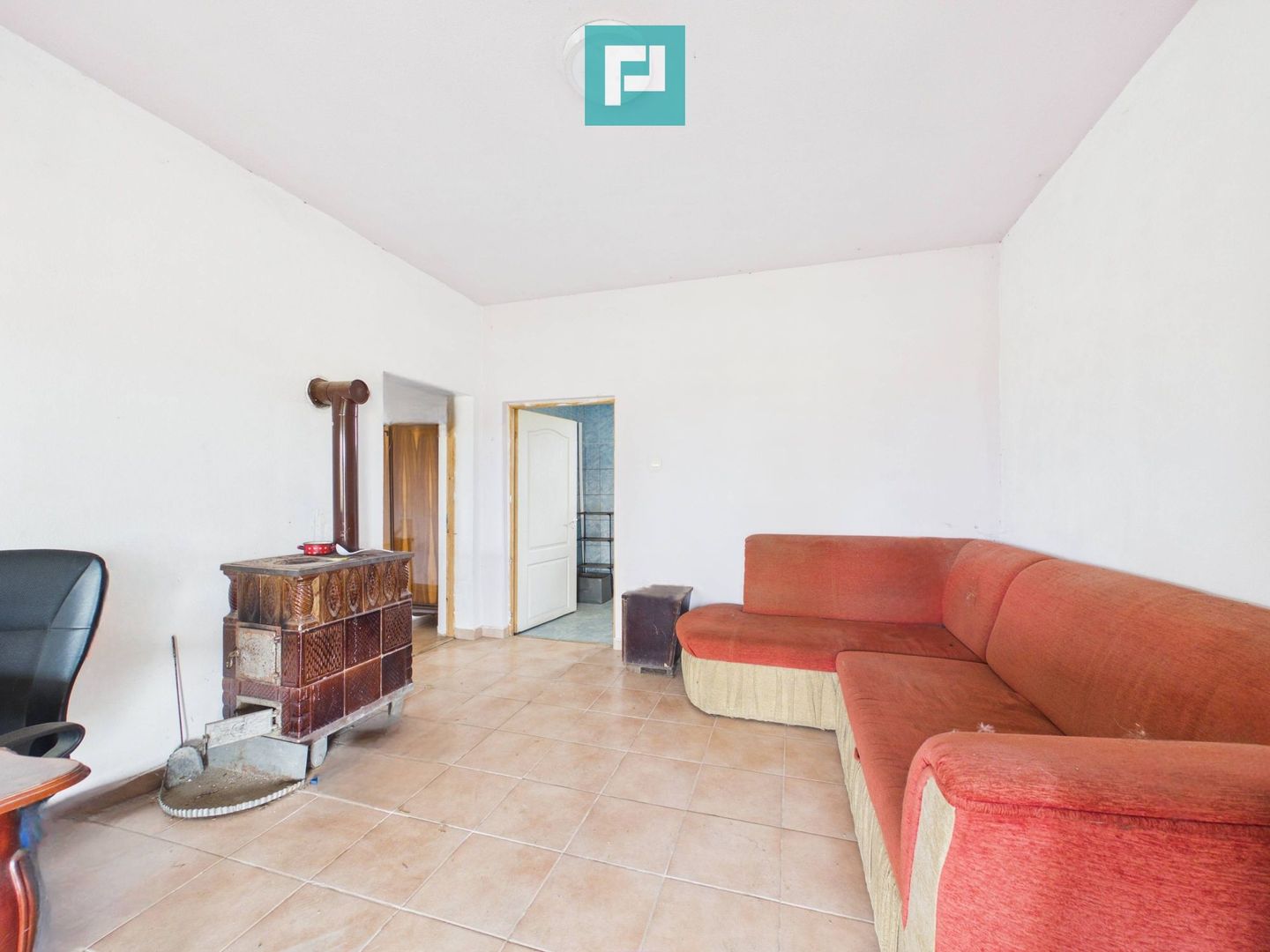 Casă cu teren 13 418 mp intravilan - Poză 5