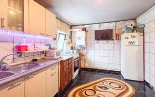 Ghencea – Casă individuală cu mare potențial, poziție excelentă ! - Poză 10