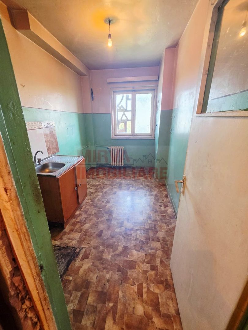 Apartament 2 camere de vanzare, Nord, bloc cu bulina - Poză 4