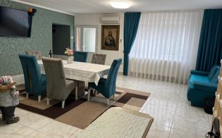 Casa spatioasa de vanzare plan parter in Osorhei - Poză 3