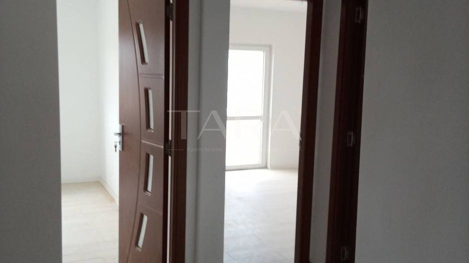 Apartament 3 camere, Floresti - Poză 1