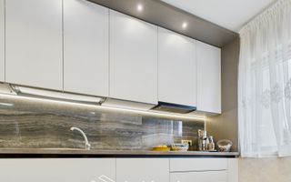 Casă patru camere în locație privilegiatǎ în Dumbrăvița - Poză 4