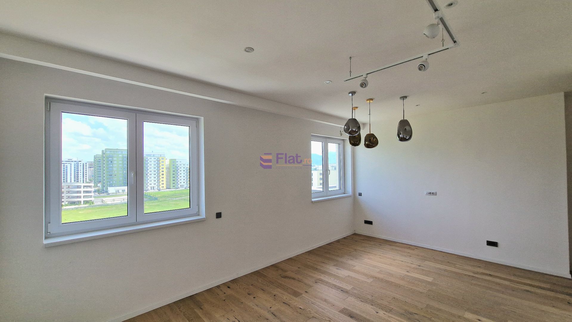 Comision 0 Penthouse 3 Camere 104 mp.  Terasa 43 mp. Tractorul - Poză 13