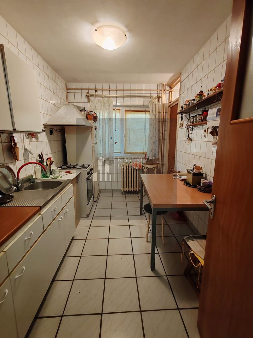 Apartament 2 camere, Sector 4, Resita/Luica, decomandat, spatios - Poză 5