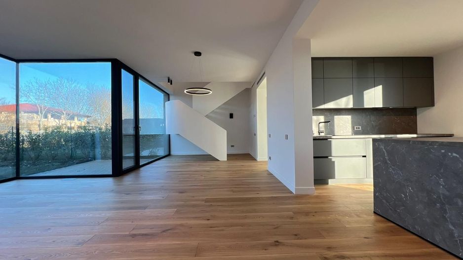 Vila tip UV08 Amber Forest - 3 dormitoare - Poză 3