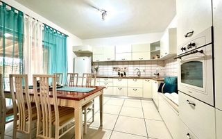 Casa la intrare în Ghiroda - Poză 11