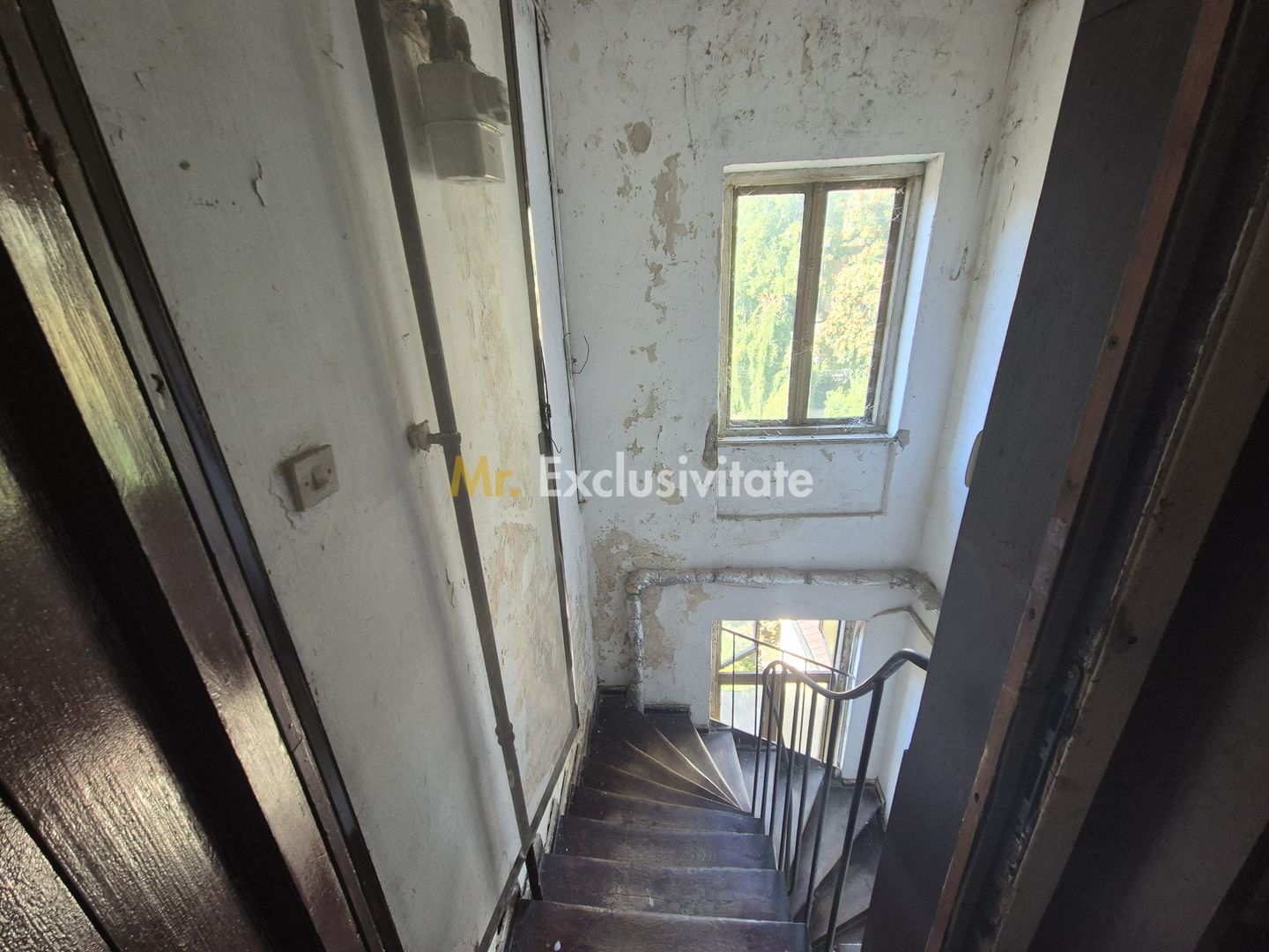 Apartament cu potențial situat pe strada Amzei. - Poză 17