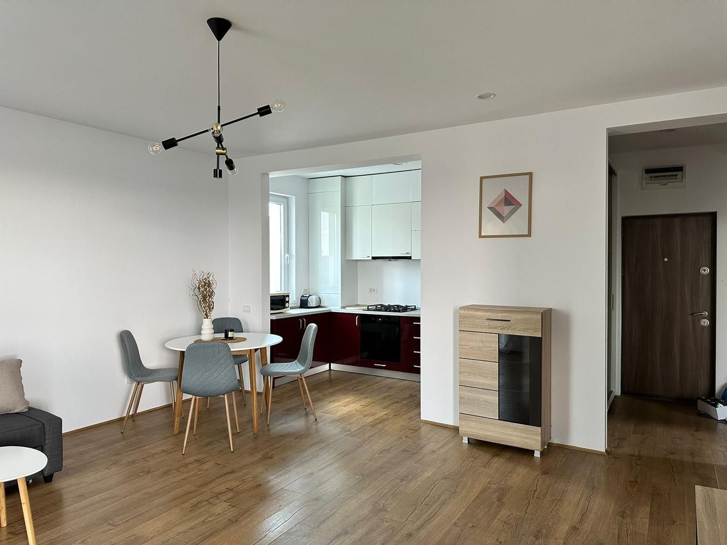Apartament la prima inchiriere cu loc de parcare - Poză 3