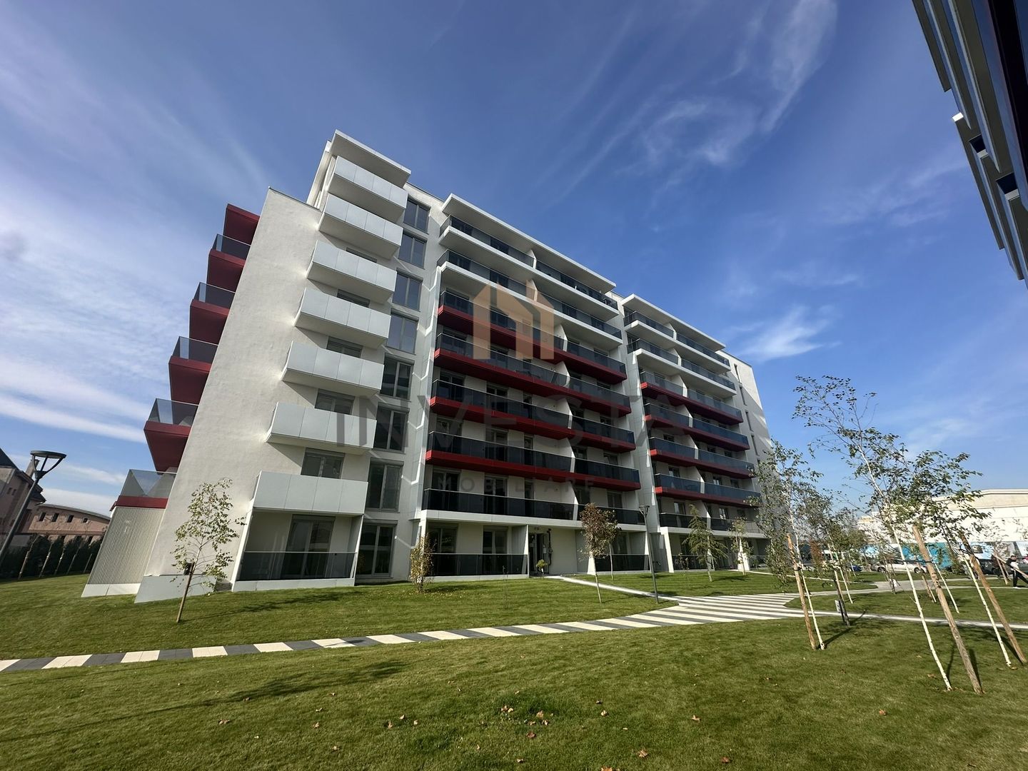 Apartament semi-finisat Elite City! Etaj II! Cu parcare! - Poză 1