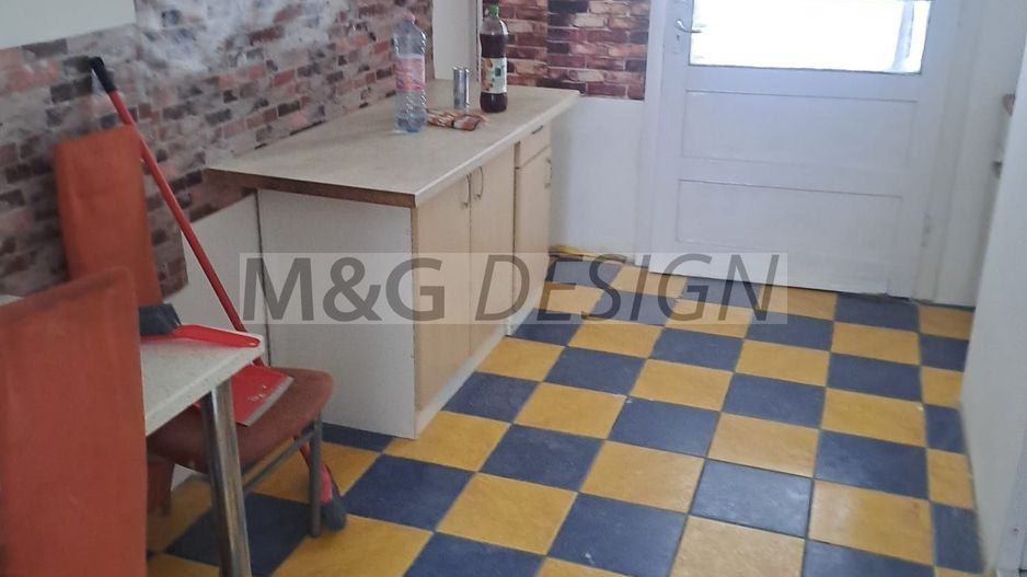 Garsoniera la curte comuna zona Traian - Poză 4