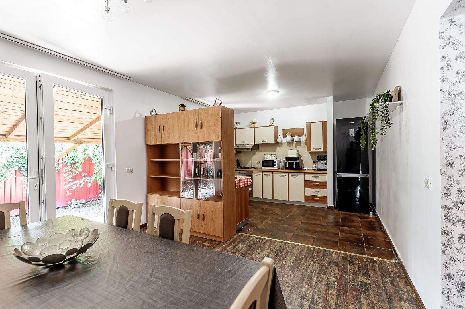 Casă 2008 - 6 camere - teren 1440 mp - Zadareni, Arad - COMISION 0% - Poză 6