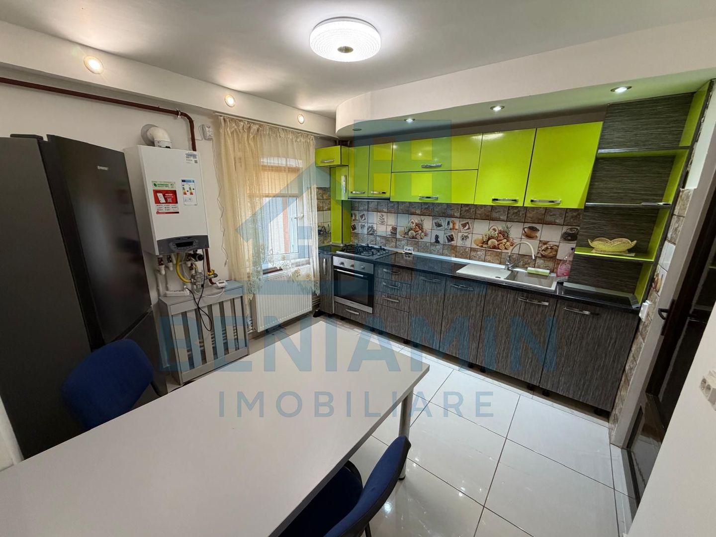 Apartament 2 camere parter Rovine cu centrala langa pizza Ibiza - Poză 5