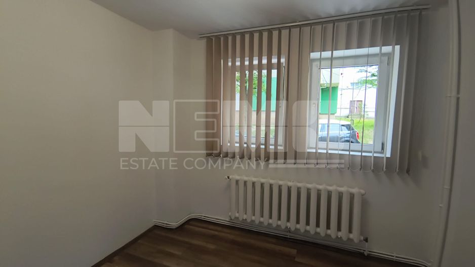 Apartament 3 camere, Obcini, parter, ideal birouri/cabinete - Poză 10