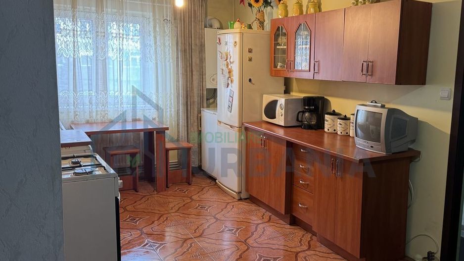 Apartament 2 camere etaj 1 Lupeni - Poză 1