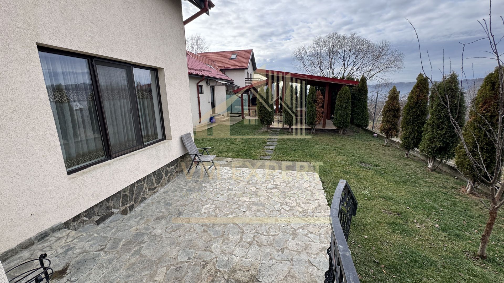 VILA 5 CAMERE 246 MP TEREN 817 MP CÂMPULUNG, 0 COMISION CUMPARATOR - Poză 58