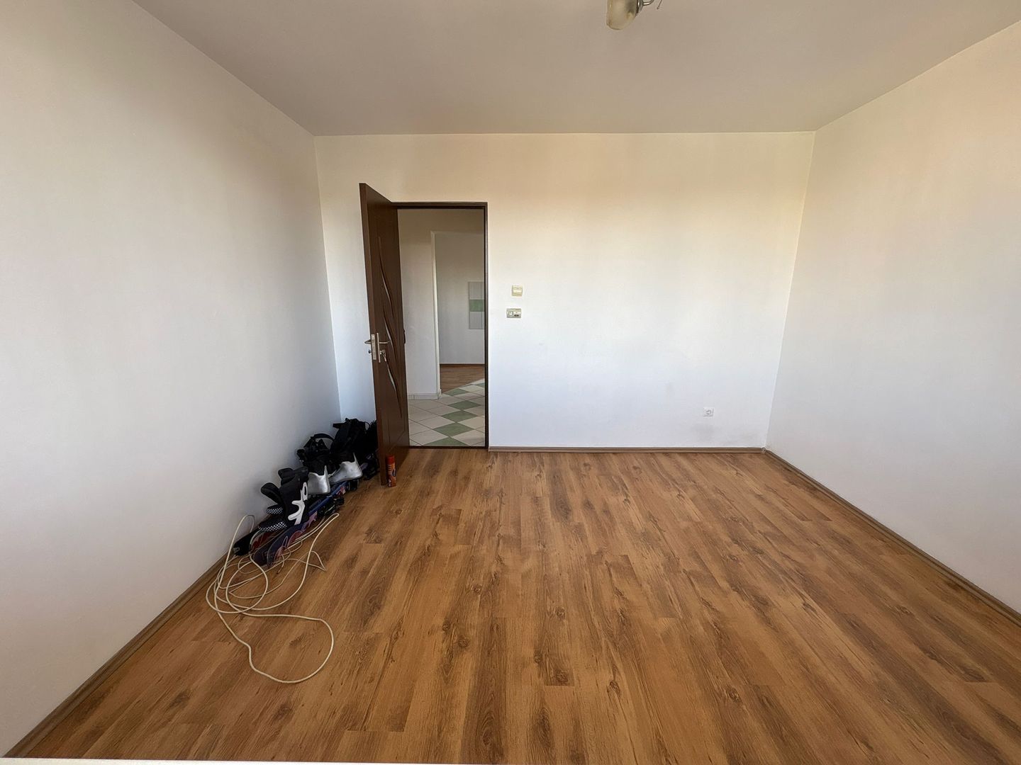 Apartament 2 camere 49 M² + balcon 10 M² cu priveliste Simeria - Poză 11