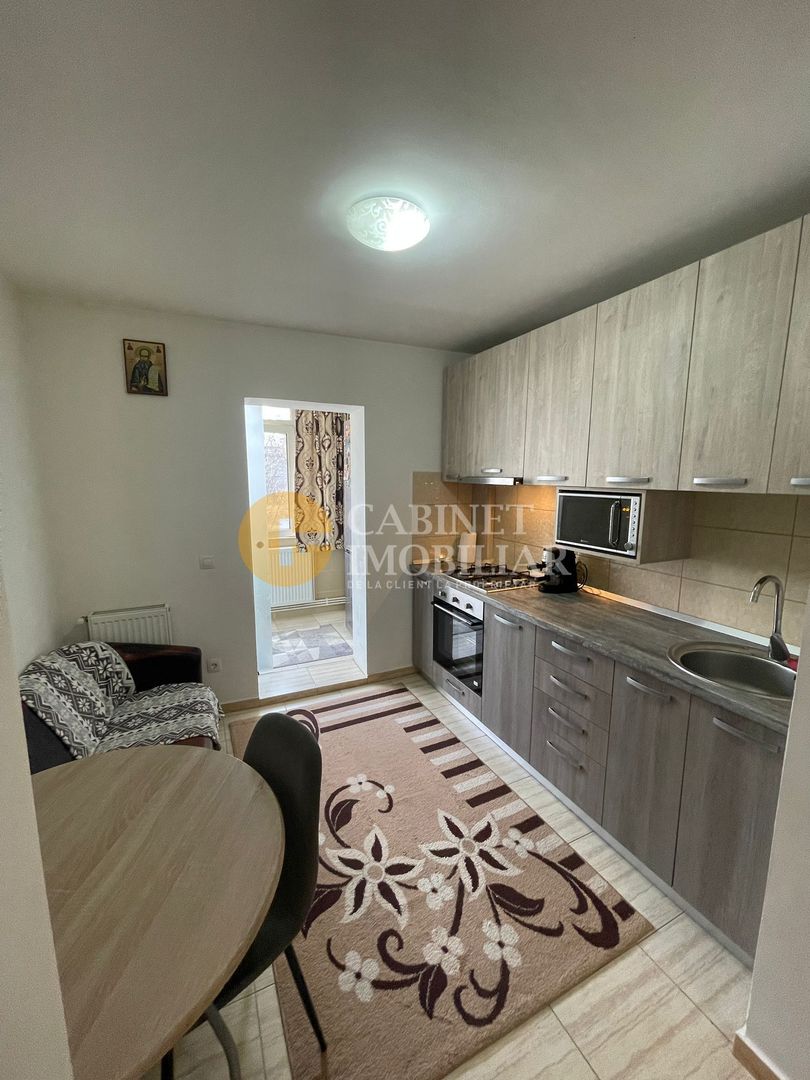 Etaj 1 Nicolina Prima Statie Apartament 2 Camere Decomandat Bloc 1983 - Poză 1