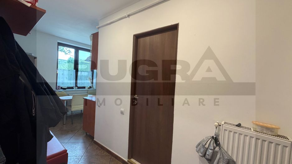 Apartament de 2 camere, decomandat, 54 mp, 2 parcari, zona Garii - Poză 4