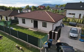 Casa zona Castel Transilvania - Poză 1