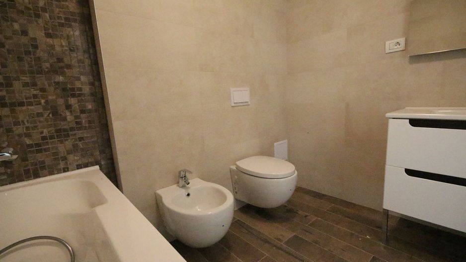Apartament 4 camere de vanzare în zona Elisabetin - Poză 8
