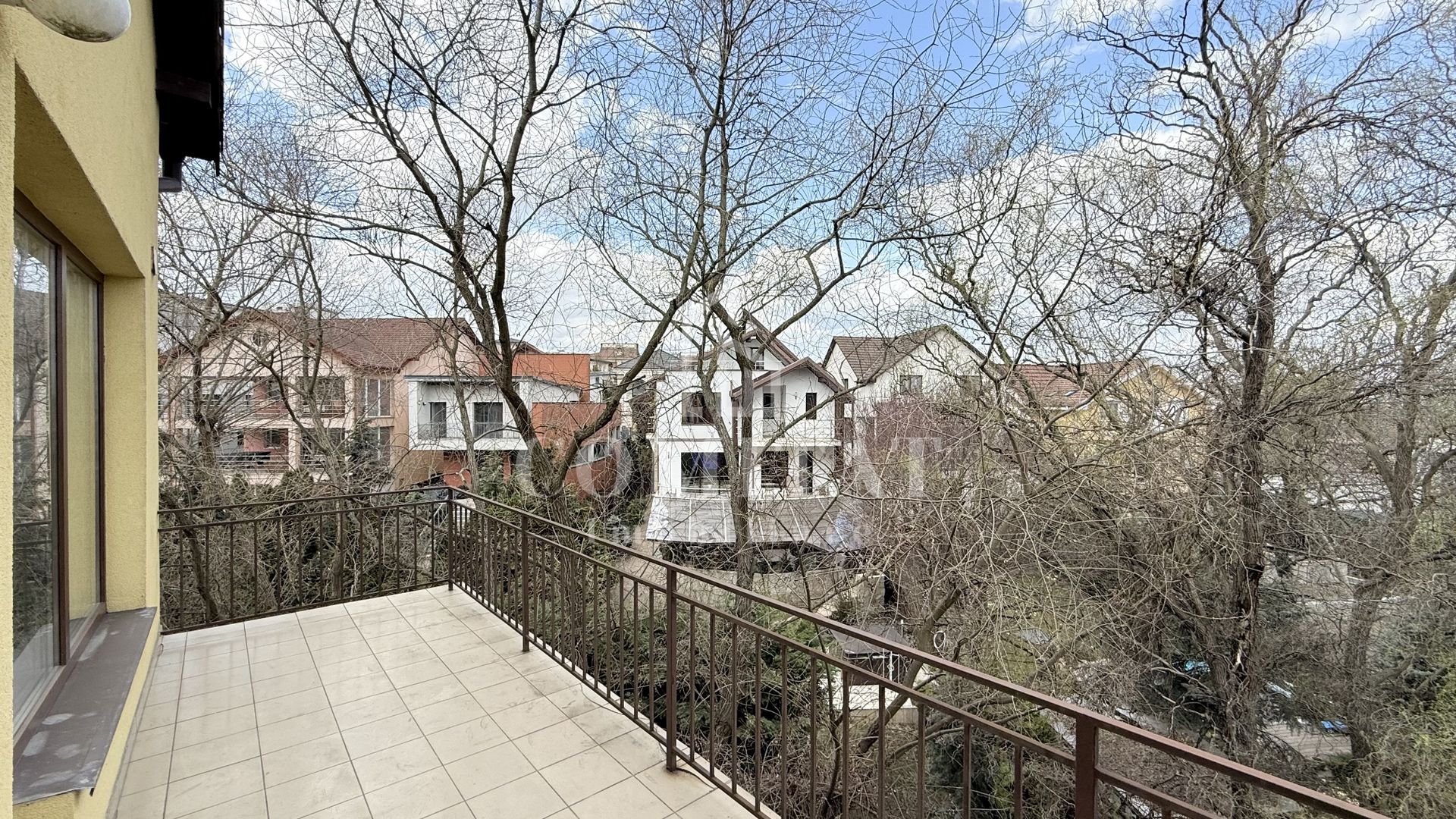 Apartament decomandat | Andrei Mureșanu | zona veche a cartierului - Poză 14