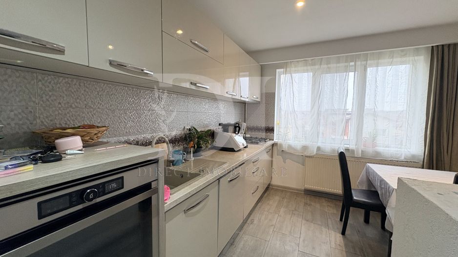 Apartament cu 3 camere - zona str.Ioan Rus - Poză 12