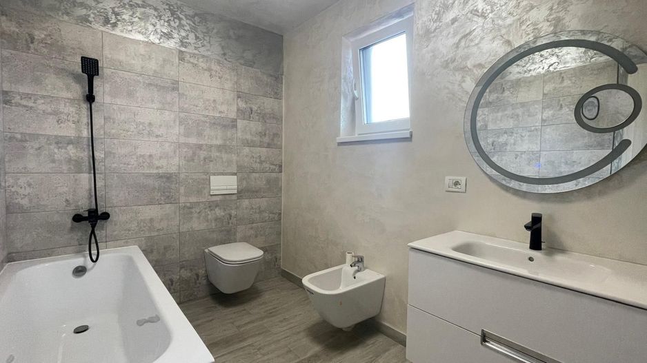 Duplex in  4 camere si 3 bai la cheie - Calea Urseni - Poză 9