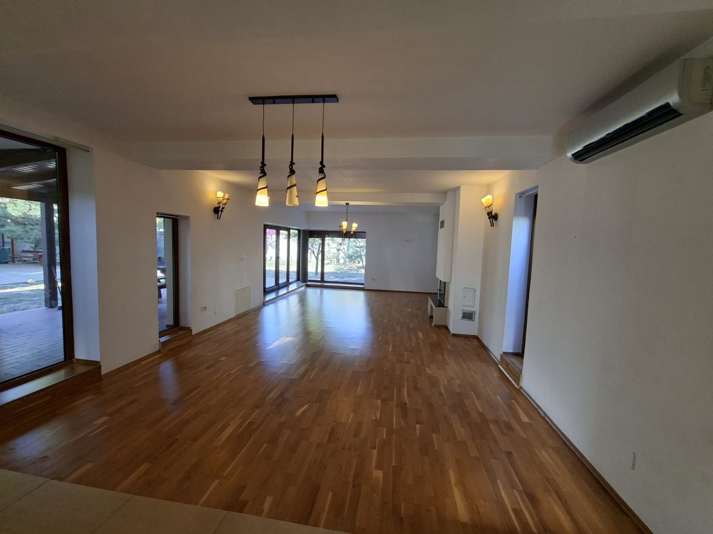 Vila Individuala Mosnita Noua - Poză 3