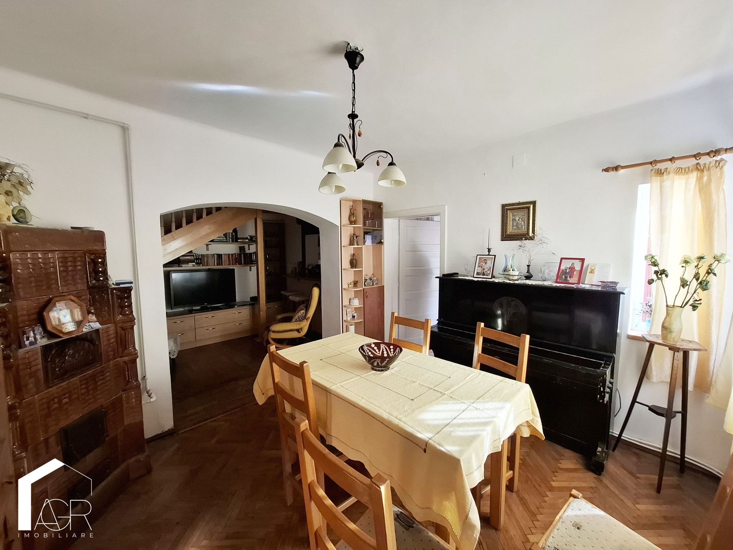 Casa tip duplex cu 6 camere, zona Republicii - Poză 7