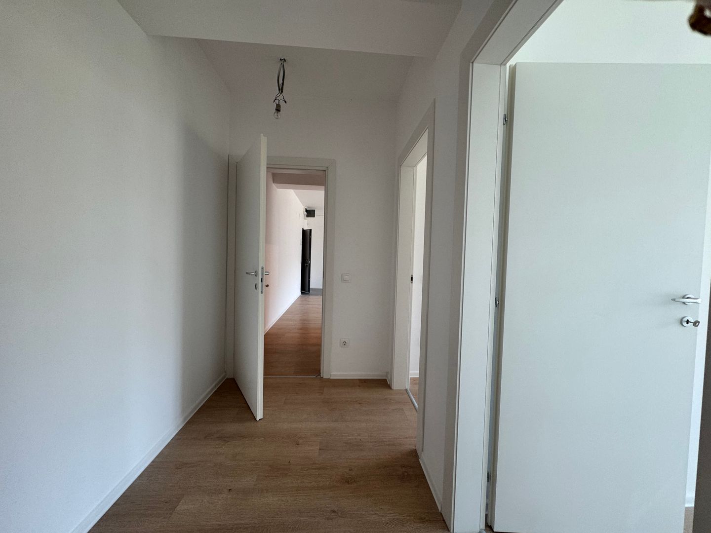 Apartament 4 camere cu Grădină Proprie - Atria Urban Resort - Poză 9