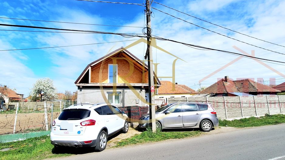 Casa individuala, 3 camere, fara teren, zona Plopi, langa Scoala - Poză 2