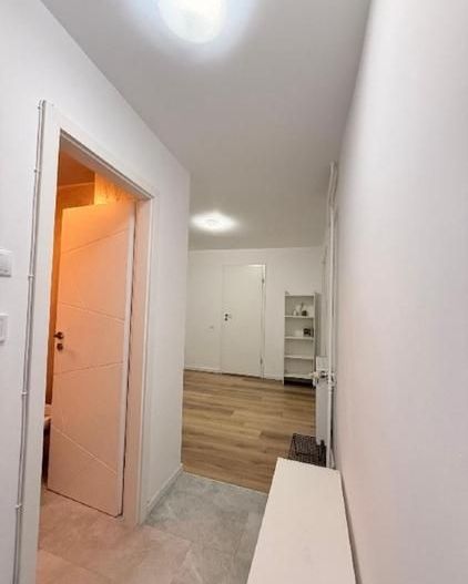 APARTAMENT RENOVAT 2 CAMERE / ZONA LUJERULUI - Poză 2