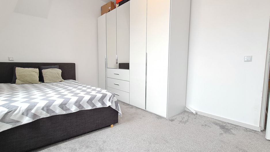 Casa 4 camere finalizata mobilata utilata cartier Izvor Tarlungeni - Poză 13