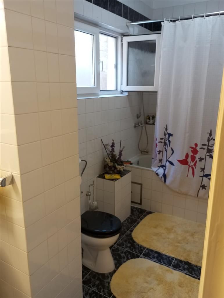de vanzare casa mare  zona Brancoveanu suprafata utile 350 mp - Poză 21